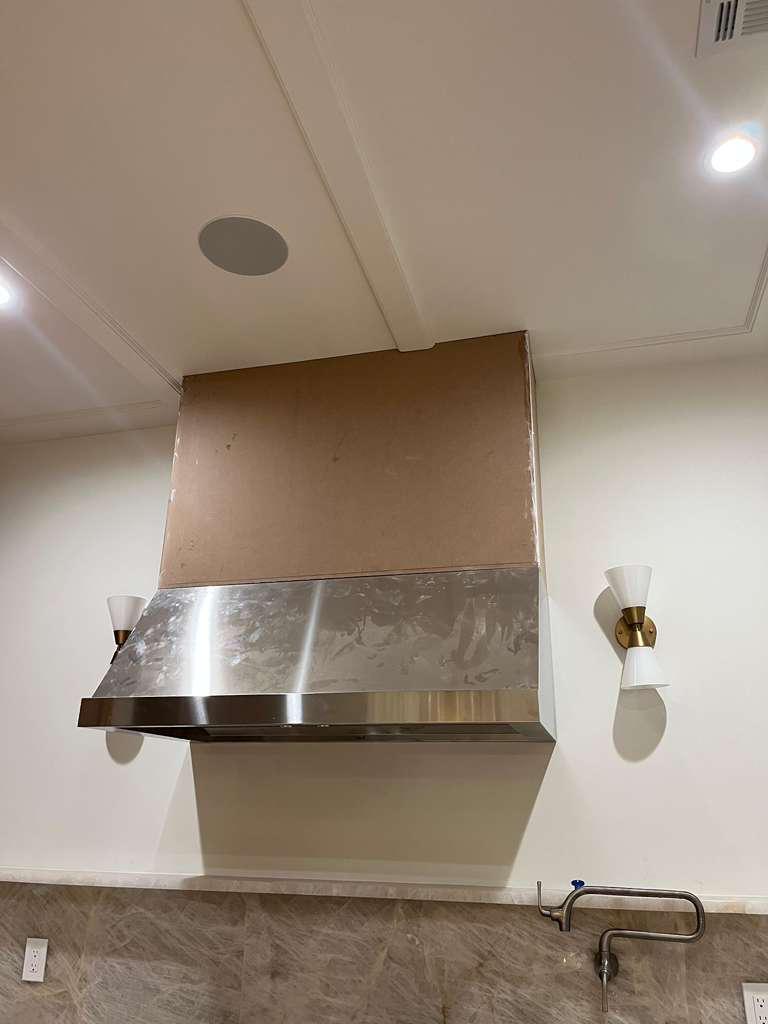 Kitchen before painting